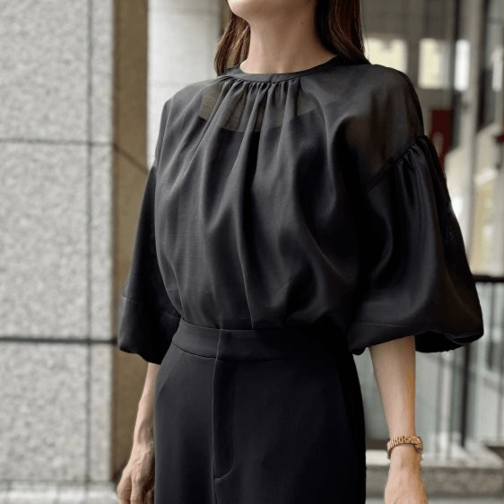 SALE】先週の人気アイテム＜フクレジャガードキーネックフレアブラウス